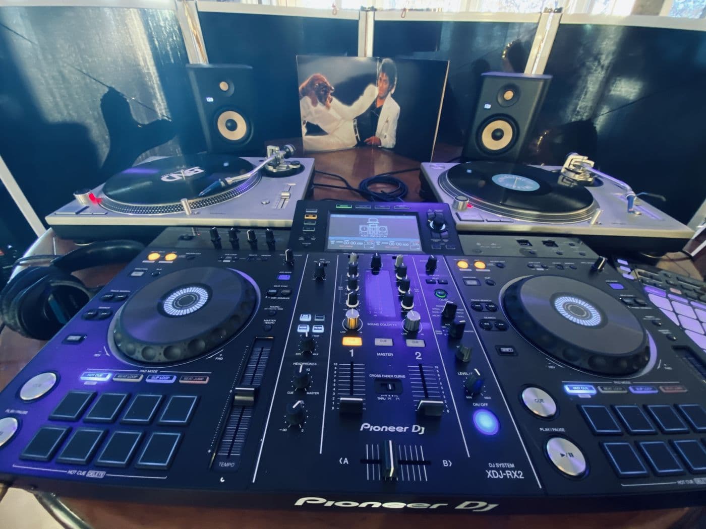 Professional DJ decks and turntables